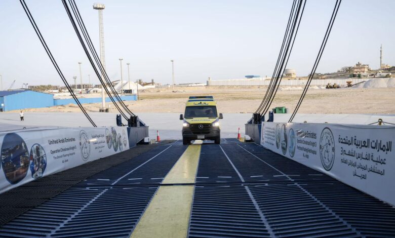 وكالة الإمارات للمساعدات الدولية تواصل دعمها الإنساني.. استقبال مصابين من غزة بالمستشفى العائم في العريش