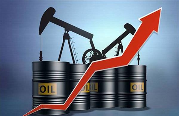 ارتفاع خام برنت 3% إلى 104.21 دولار للبرميل وسط مخاوف بشأن الإمدادات العالمية