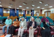 «مدير تعليم القاهرة» تتابع غرفة عمليات الدبلومات الفنية