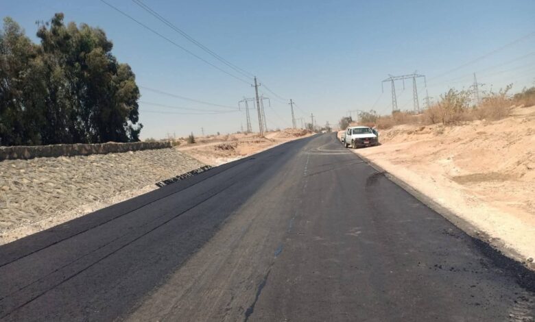  محافظ أسيوط يتابع مشروعات الطرق ويؤكد سرعة الإنجاز وفق الخطة الاستثمارية