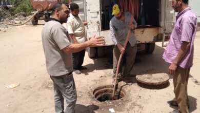 محافظ كفرالشيخ يوجه برفع كفاءة وصيانة شبكات الصرف الصحي يقلين