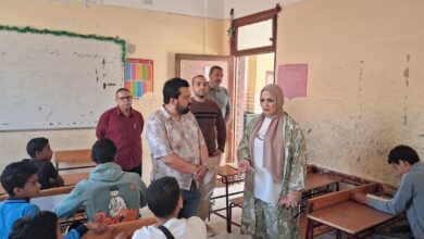مدير تعليم مطروح تتابع انطلاق امتحانات الترم الثاني بالضبعة شرق المحافظة 
