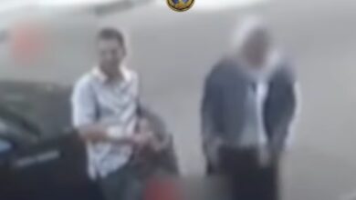 ضبط شخص وفتاة لارتكابهما افعالا خادشة للحياء بالطريق العام بالقاهرة