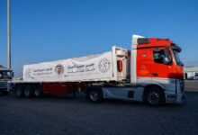 «جسر حميد الجوي» يواصل دعم غزة.. الإمارات تدفع بـ15 شاحنة مساعدات تحمل 195 طناً من الإمدادات الغذائية