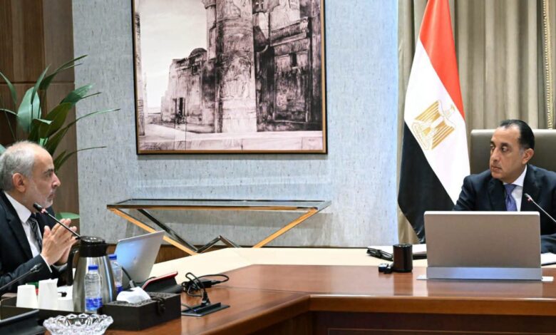 على خطة الحكومة لتطوير منطقة نزلة السمان
