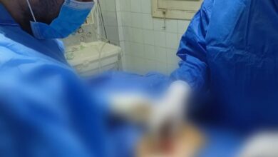 فريق طبي بمستشفى مطاي المركزي ينقذ مريضاً من تسمم دموي ويجري 11 جراحة متنوعة