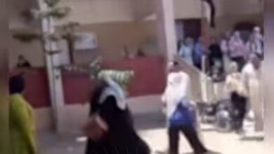 بسبب الغش في الامتحان.. ضبط سيدة تعدت على مُدرسة داخل مدرسة بالشرقية