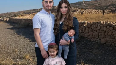 صحفي إسرائيلي يعلن انتقاله للعيش في بؤرة استيطانية ب "غور الأردن"