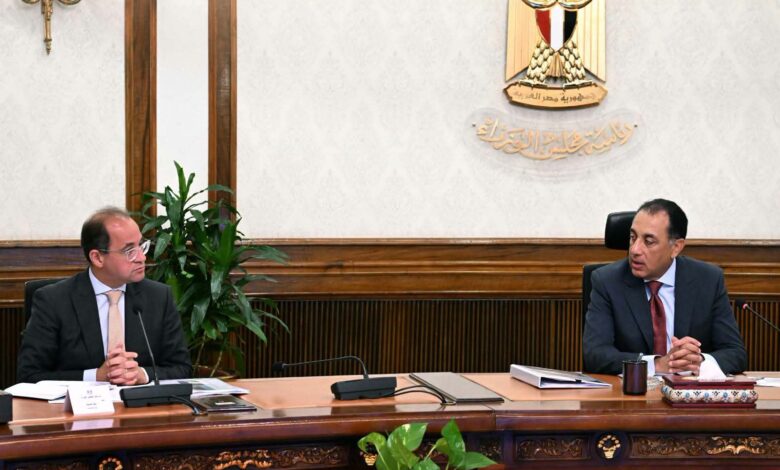 ​رئيس الوزراء يتابع مشروعات الطاقة المتجددة..اعرف التفاصيل
