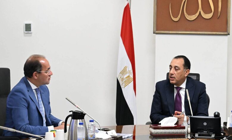 رئيس الوزراء يُتابع مع وزير المالية عددا من ملفات العمل