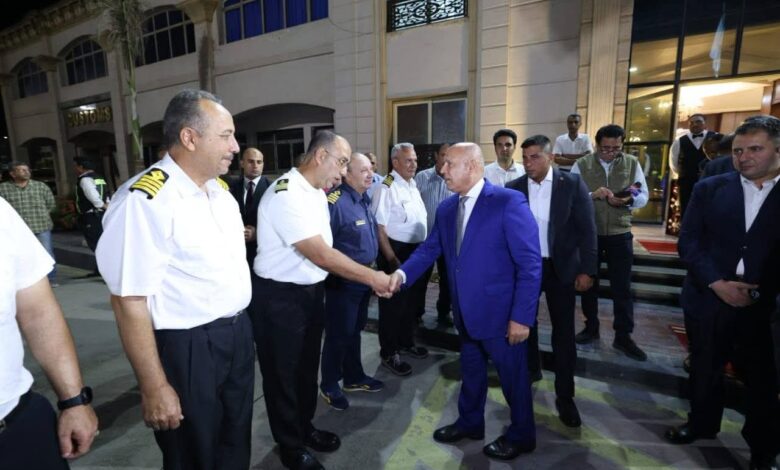 وزير النقل في ميناء دمياط لتكريم أبطال القاطرات البحرية
