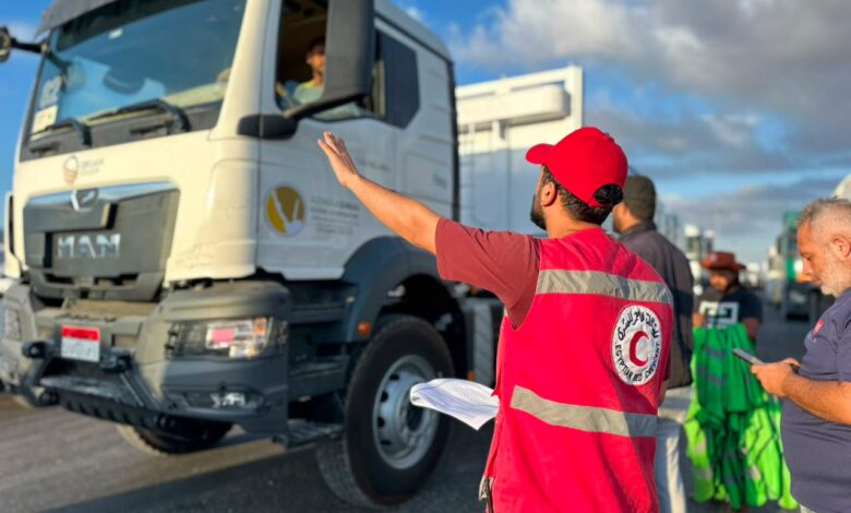 معبر رفح يستقبل الدفعة 77 من العالقين والجرحى ودخول الدفعة 259 من مساعدات غزة