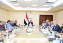 ​وزير الإنتاج الحربي يستعرض خطط التطوير ومستجدات الشركات التابعة