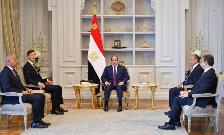 السيسي يستقبل جاريد كوشنر في العلمين بحضور وزير الخارجية ورئيس المخابرات