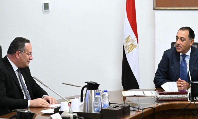 رئيس الوزراء يتابع ملف تطوير خدمات الطلاب الوافدين..اعرف التفاصيل