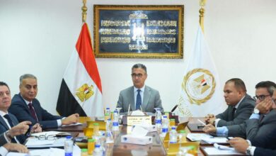 وزير التموين يضع خطة عاجلة لتوفير السلع وضبط الأسواق بتوجيهات رئاسية
