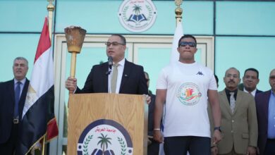 رئيس جامعة العريش يستقبل شعلة أسبوع شباب الجامعات والمعاهد العليا في محطتها التاسعة